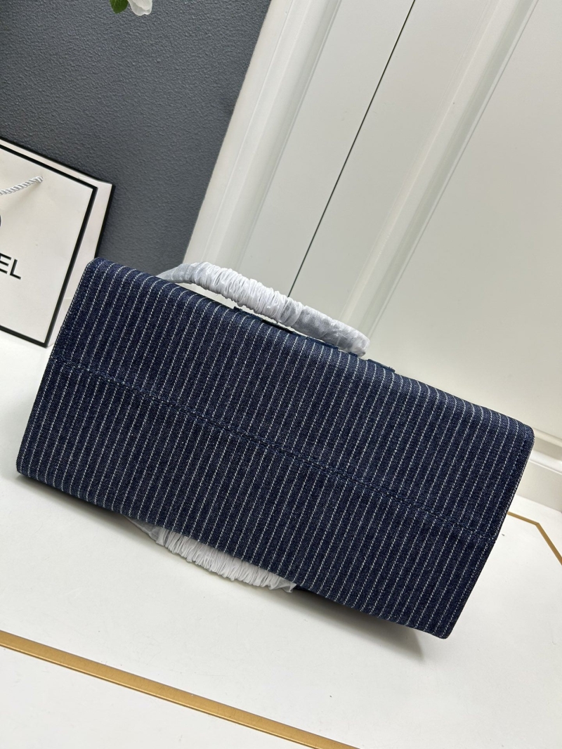 Ch**el shopping bags